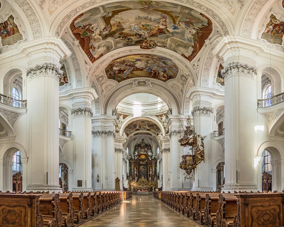Akademie Der Dioezese Weingarten ไวน์การ์เทิน ภายนอก รูปภาพ