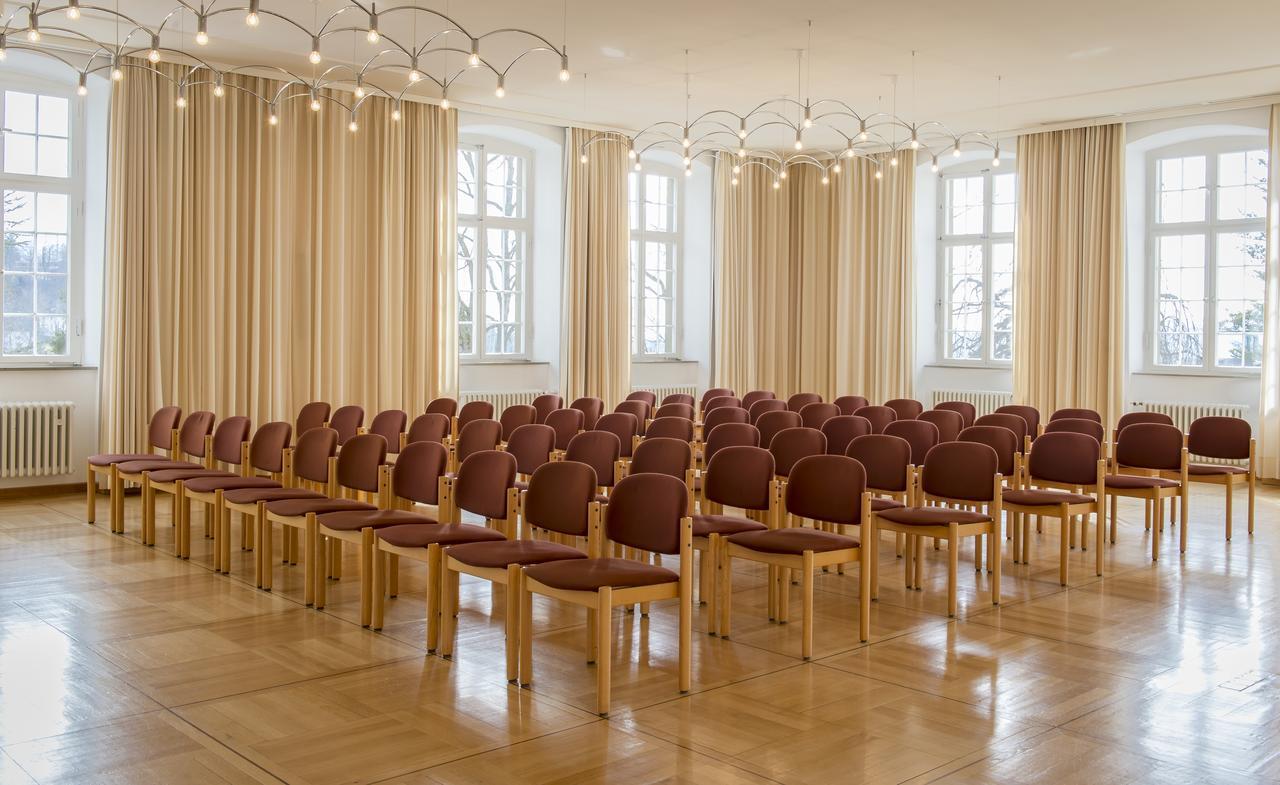 Akademie Der Dioezese Weingarten ไวน์การ์เทิน ภายนอก รูปภาพ