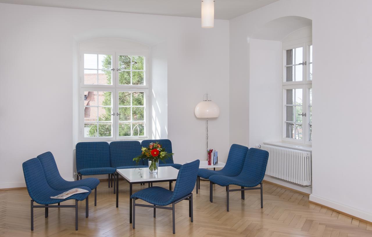 Akademie Der Dioezese Weingarten ไวน์การ์เทิน ภายนอก รูปภาพ