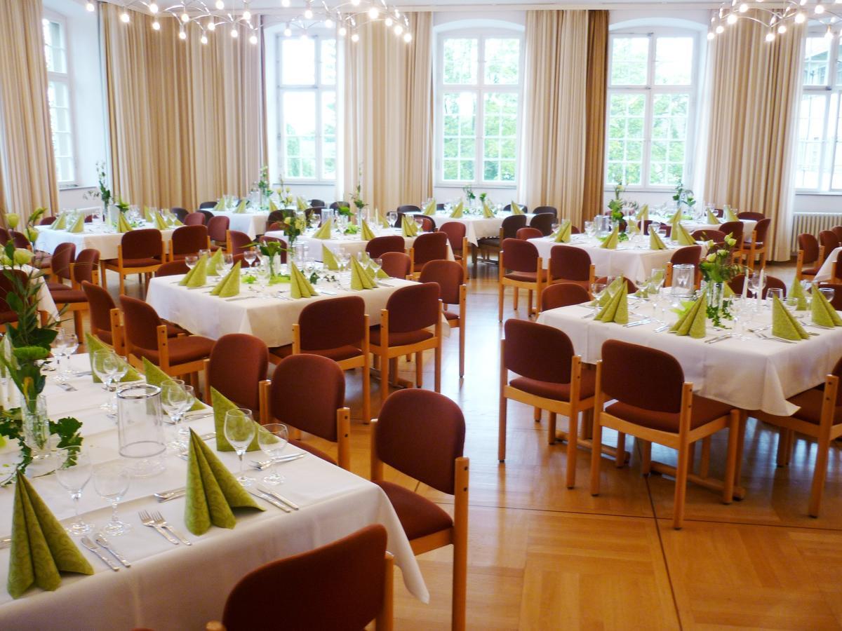 Akademie Der Dioezese Weingarten ไวน์การ์เทิน ภายนอก รูปภาพ